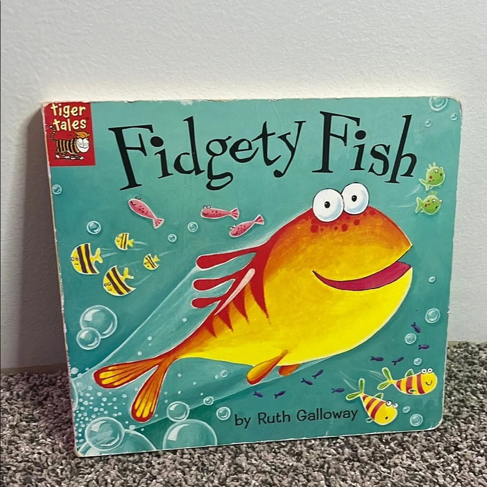 Book Fidgety Fish by Tiger Tales cardboard book for toddlers babies SEE FLAWS